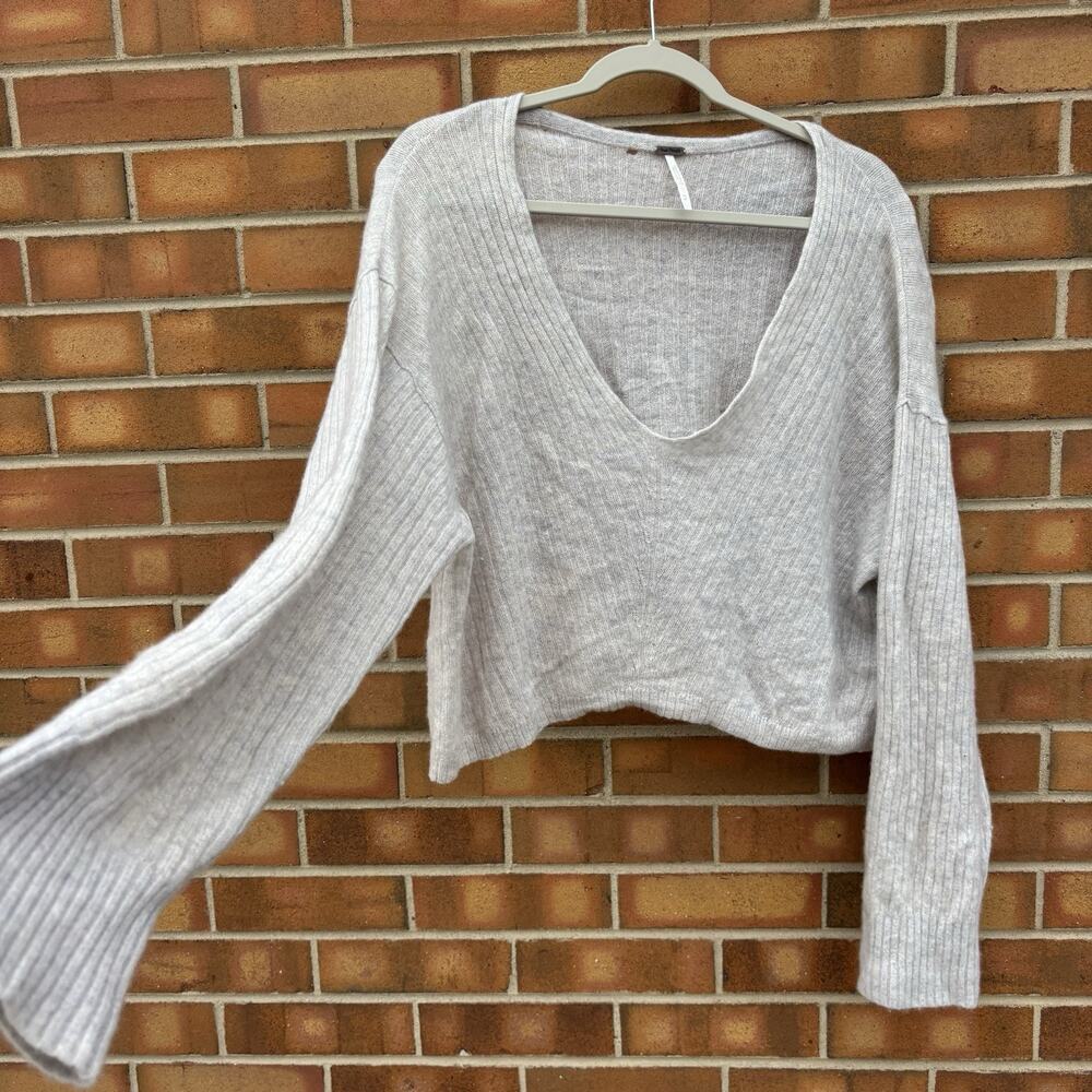 Free People Elias Cashmere V Neck Sweater Light Grey Medium Holes